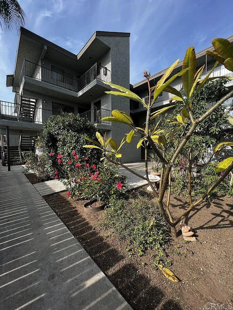 1 bed, 600 sqft, $1,595 — Photo 3