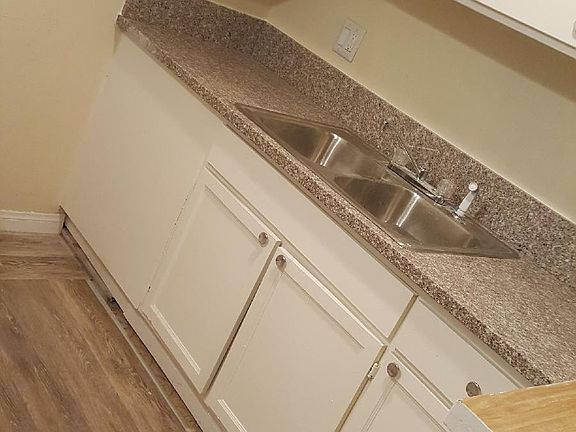 2nd image of 6736 Woodley Ave APT 24