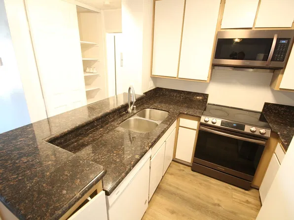 1885 Diamond St #230, San Diego, CA 92109