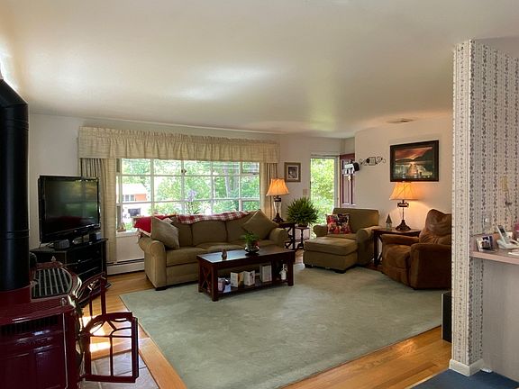 27 Housatonic Avenue