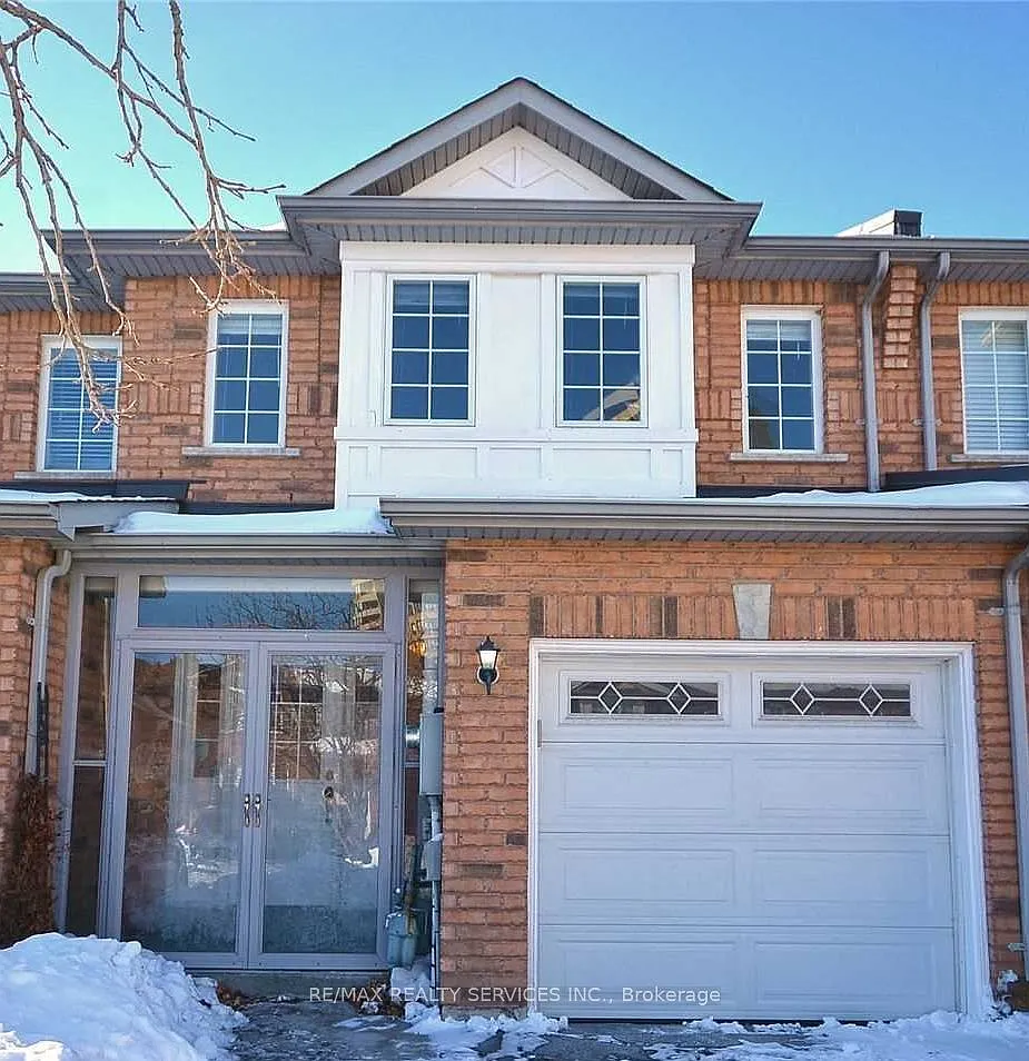 3 bed, $3,000 — Photo 1