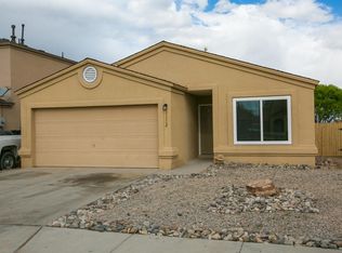 1112 82nd St SW, Albuquerque, NM 87121