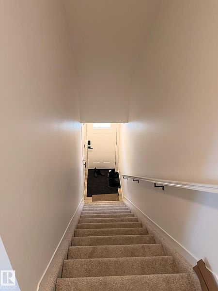 Edmonton Townhouse for rent - 3 Bedrooms — photo 16