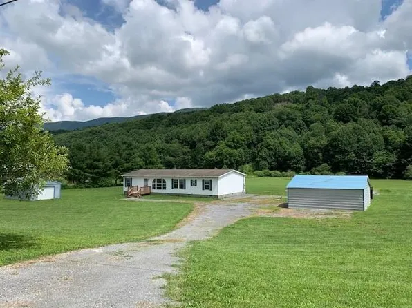 1136 Beartown Rd, Tazewell, VA 24651