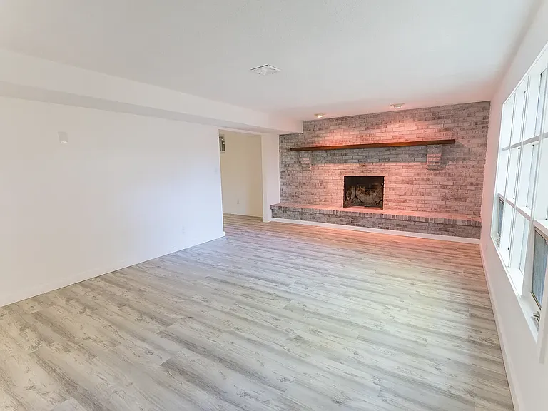 4461 Kohler Dr — Photo 15