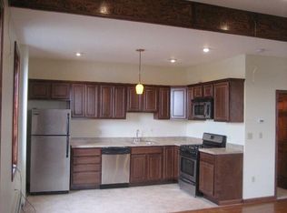 2616 New York Ave, Union City, NJ 07087