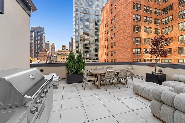 Sold by Reuveni LLC | media 11