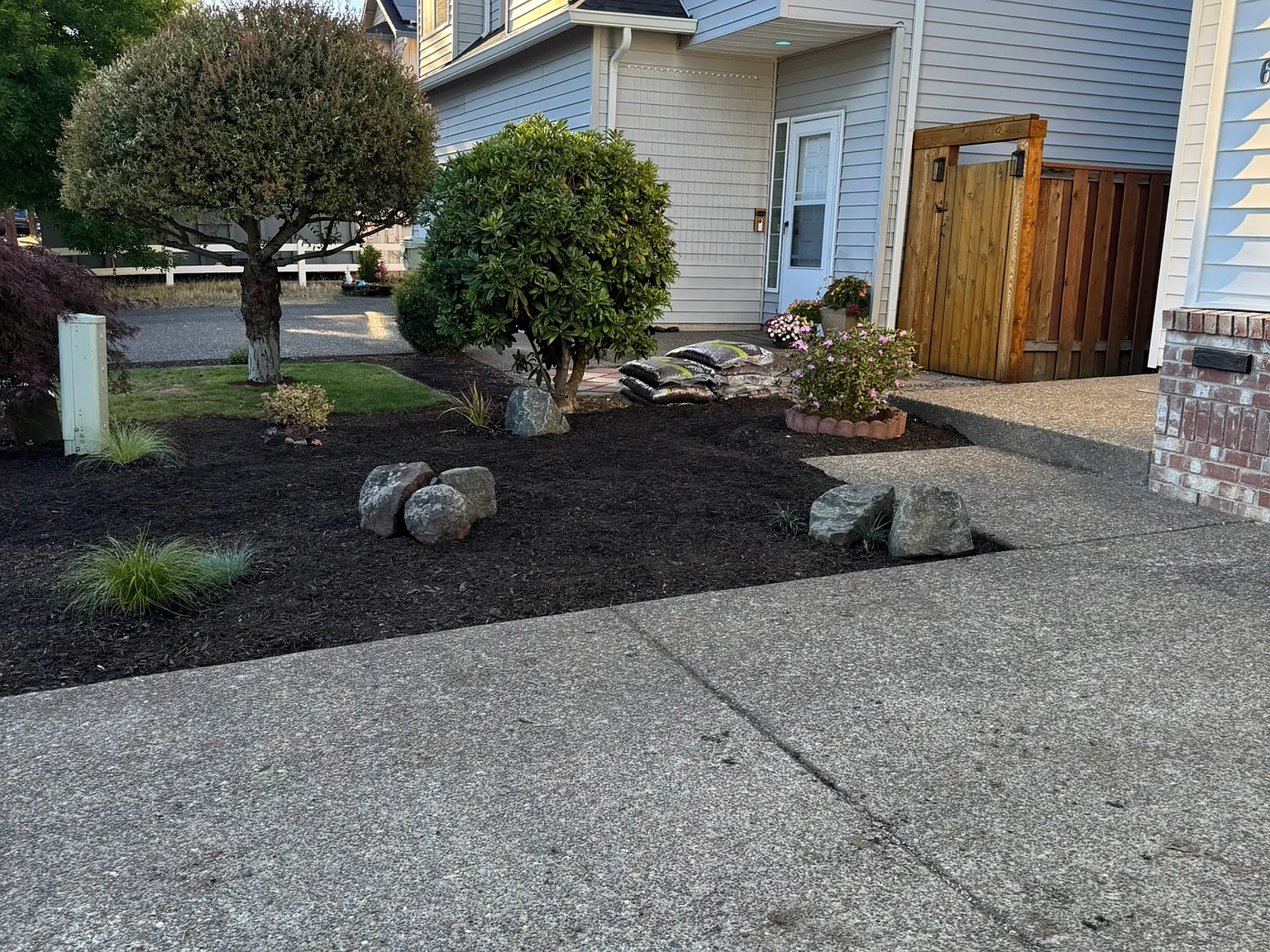 3 bed, 2.5 bath, 1422 sqft, $2,480 — Photo 4