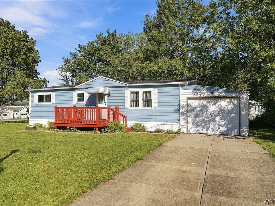 1st image of 29 Quarry Hill Est