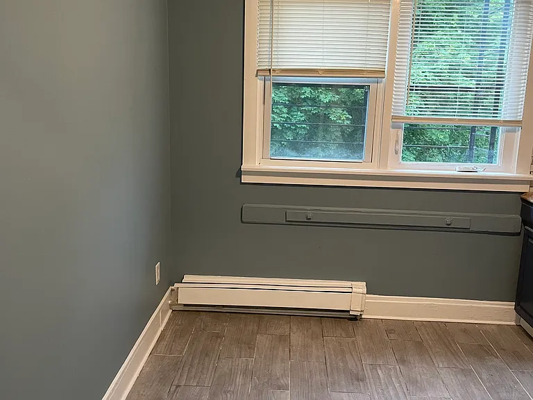 15 S Perry St #3 — Photo 2