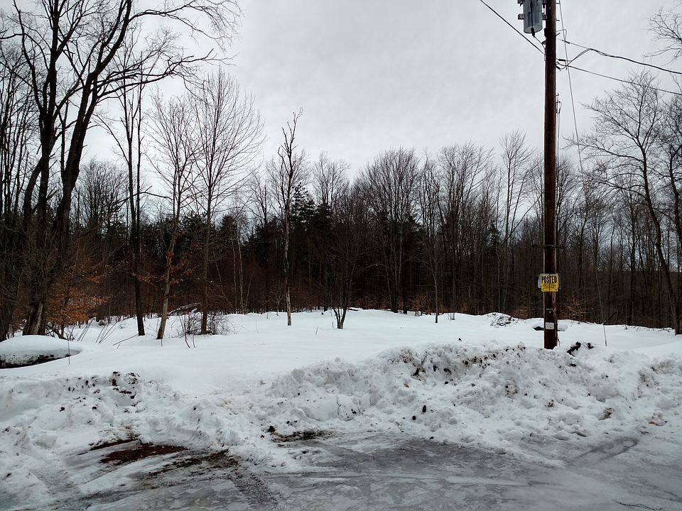 1st image of 11016 Pine Dr