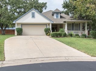 322 Heritage Hills Dr, Fredericksburg, TX 78624