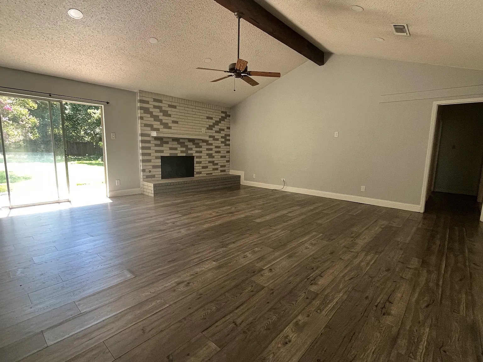 6413 Kingston Dr — Photo 3