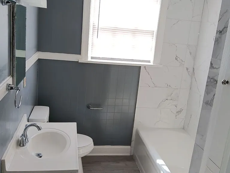 103 E Robinson Pl — Photo 30