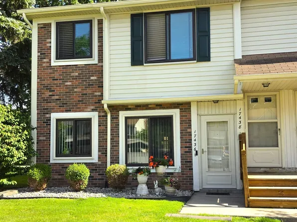 17438 Utica Oaks Ln, Roseville, MI 48066