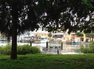 127 140th Ave E, Madeira Beach, FL 33708