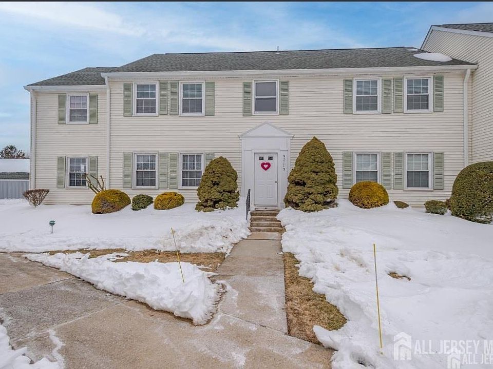 1st image of 217 Mayflower Way #O