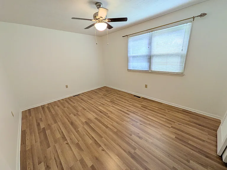 431 Westfield Ave — Photo 9