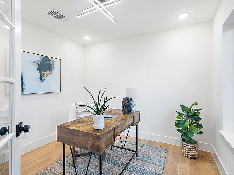 2348 Wycliff Ave — Photo 18