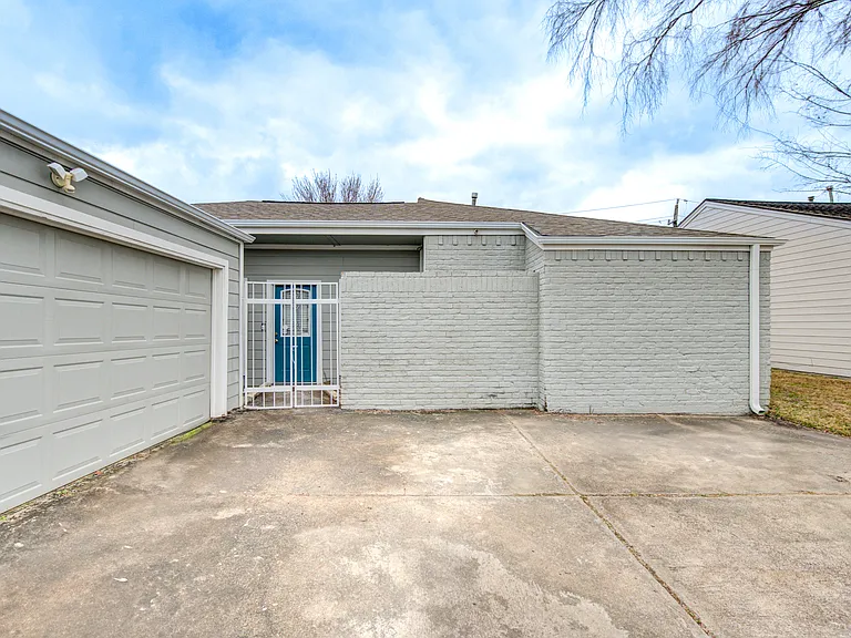 1522 S Kirkwood Rd — Photo 11