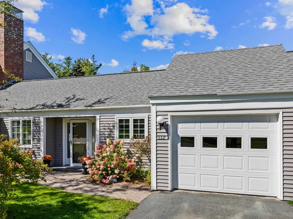 112 Hilltop Place #112, New London, NH 03257