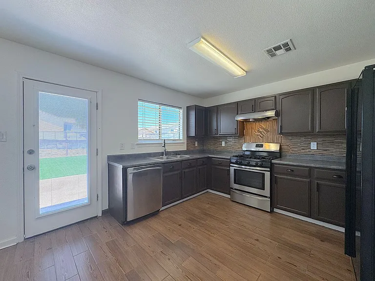 2613 Boris Becker Pl — Photo 10
