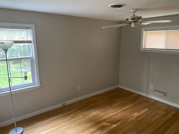5th image of 1407 Westbriar Dr