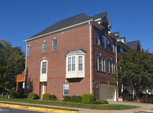 20369 Clover Field Ter, Sterling, VA 20165