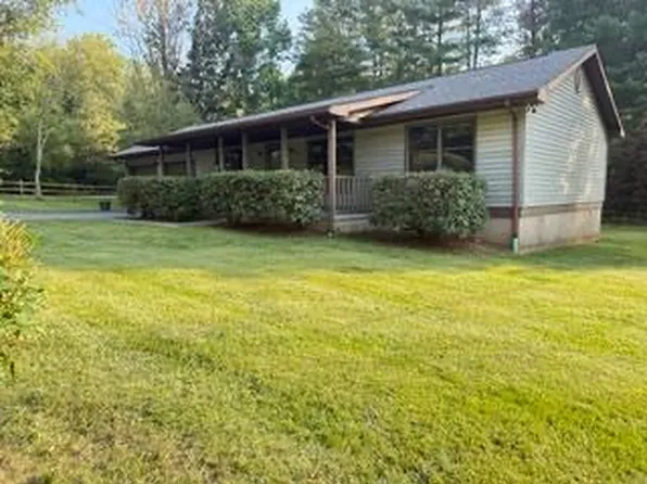 882 Glenn Bridge Rd SE, Arden, NC 28704