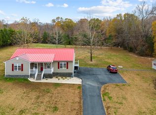 4813 Cartersville Rd, Powhatan, VA 23139