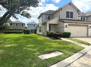 8907 Rosewood Grove Ln, Houston, TX 77080