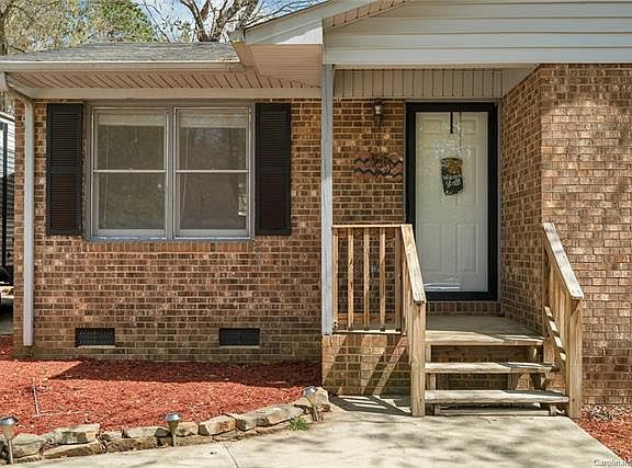 2nd image of 693 Adams Ln