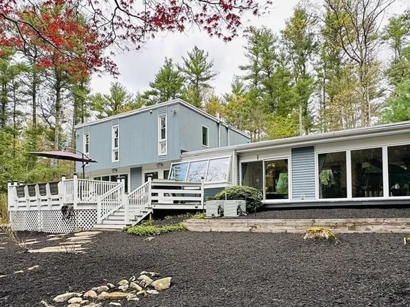 6 Mountain Rd, North Easton, MA 02356