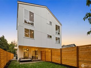 9031 4th Ave NW #B, Seattle, WA 98106