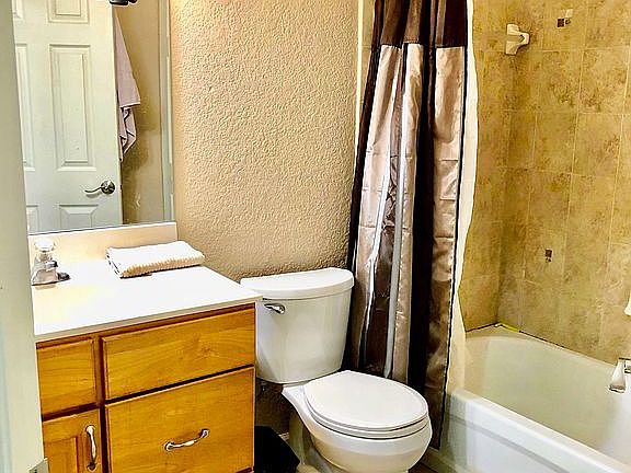 Upstairs bathroom 
