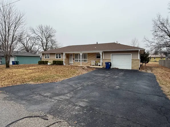 2208 Woodruff Ave, Bethany, MO 64424