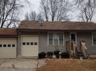 1208 NE 67th Ter, Gladstone, MO 64118