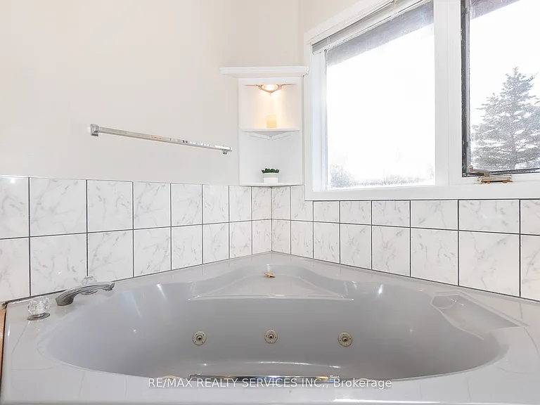 9 Damascus Dr — Photo 24