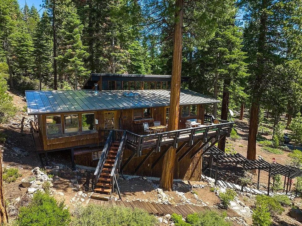 1st image of 751 Mountain Cir