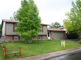 4024 Rangeview Dr, Cheyenne, WY 82001