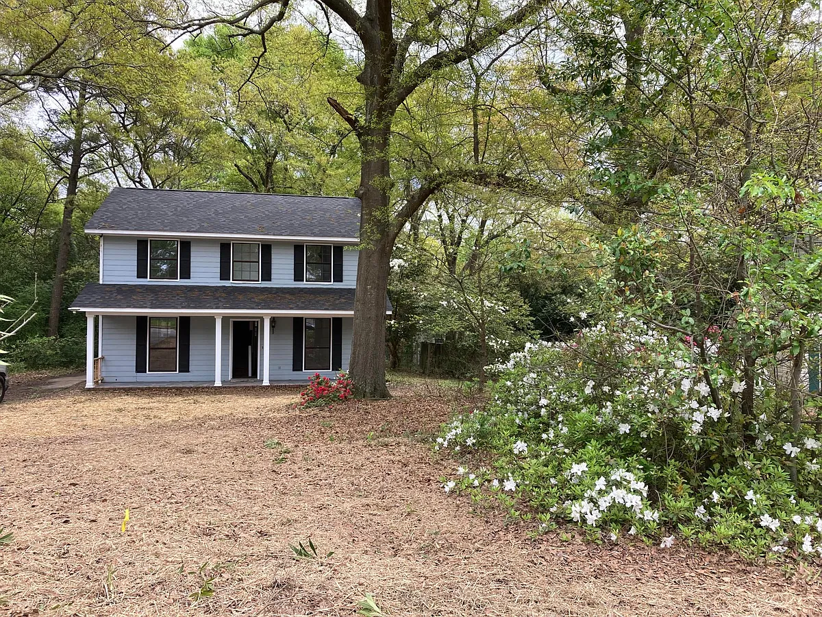 Building Photo - 519 Hillcrest Dr
