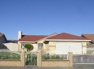 8935 Fremontia Ave, Fontana, CA 92335