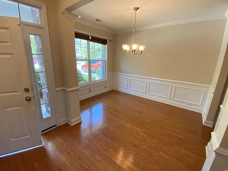 3635 Bagley Dr — Photo 3