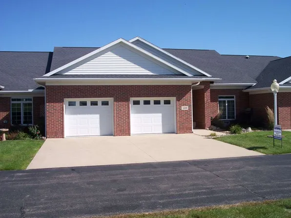 119 Royal Oaks Ct, Guttenberg, IA 52052