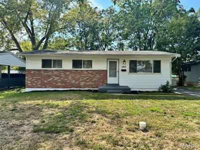 1160 Kostka Ln, Florissant, MO, 63031