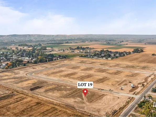 19 Blane St, Emmett, ID 83617
