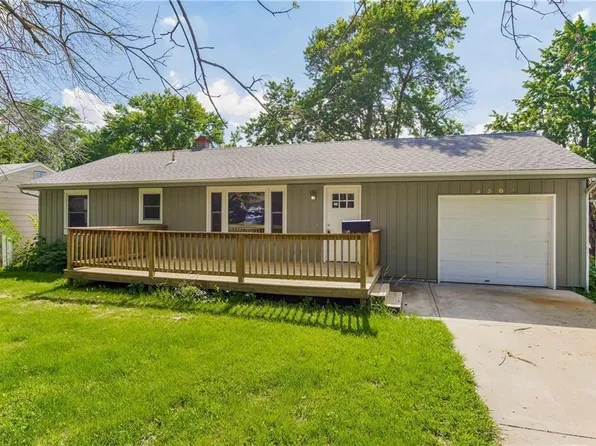 3504 S Bowen St, Independence, MO 64055