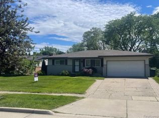 804 Provincetown Rd, Auburn Hills, MI 48326