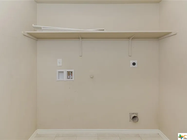 2103 Ryan Dr — Photo 13