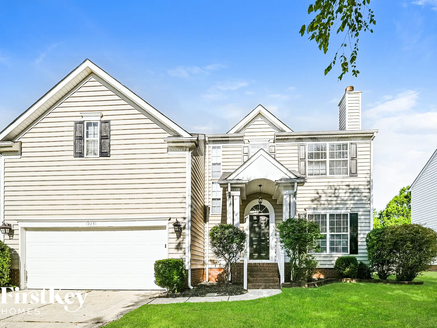 4 bed, 2.5 bath, 2239 sqft, $2,265 — Photo 1